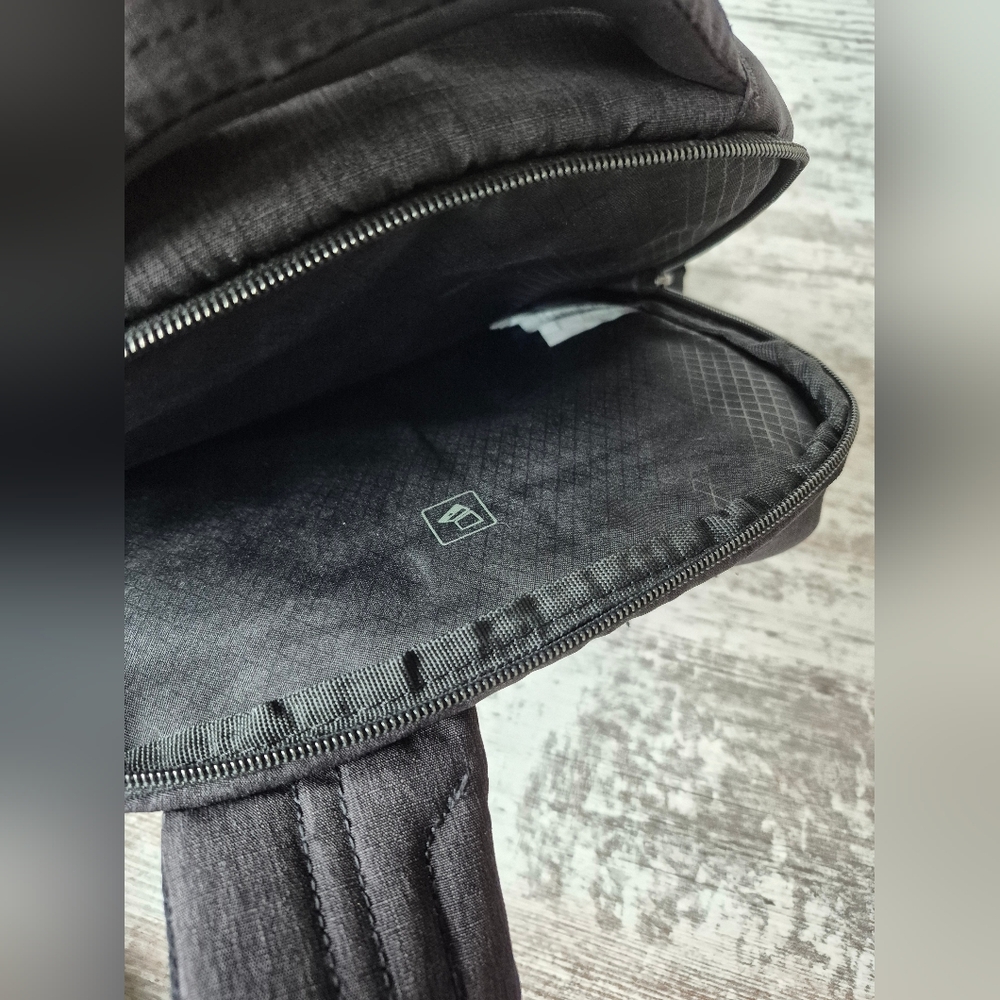 Samsonite Modern Utility Small Backpack Charcoal … - image 6